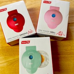Dash Mini Maker Grill/Griddle- Pink-Blue-Red